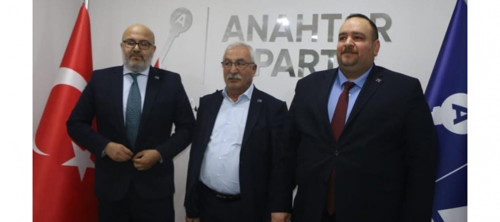 Emircan Ahmet Alsan: Anahtar Parti Adıya..