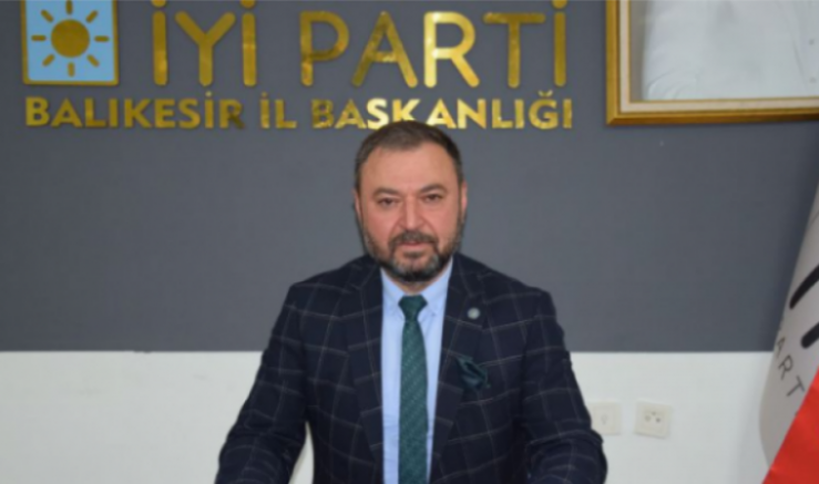 Hasan Fehmi Yörük: Türk Bayrağına Yönele..