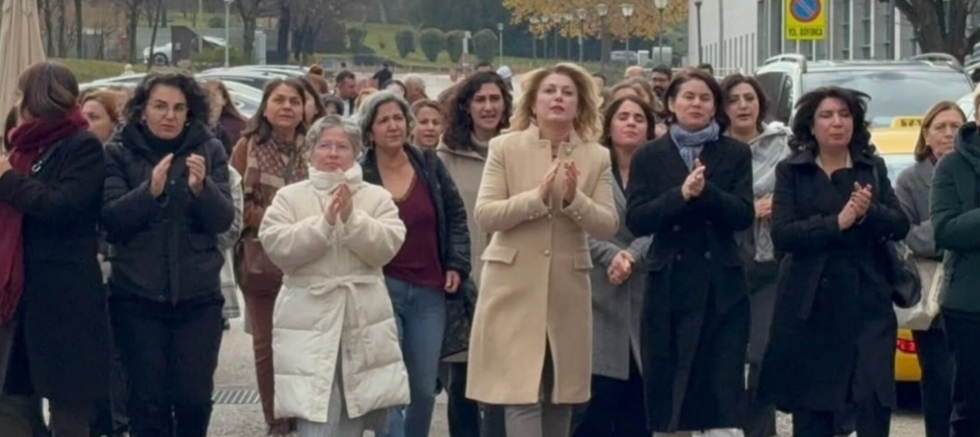 CHP Tekirdağ Milletvekili ve TBMM Katip Üyesi Nurten Yontar: “TBMM’de Yaşanan Olay Kabul Edilemez; Susanlar da En Az Suçlular Kadar Sorumlu” - GÜNDEM - İnternetin Ajansı