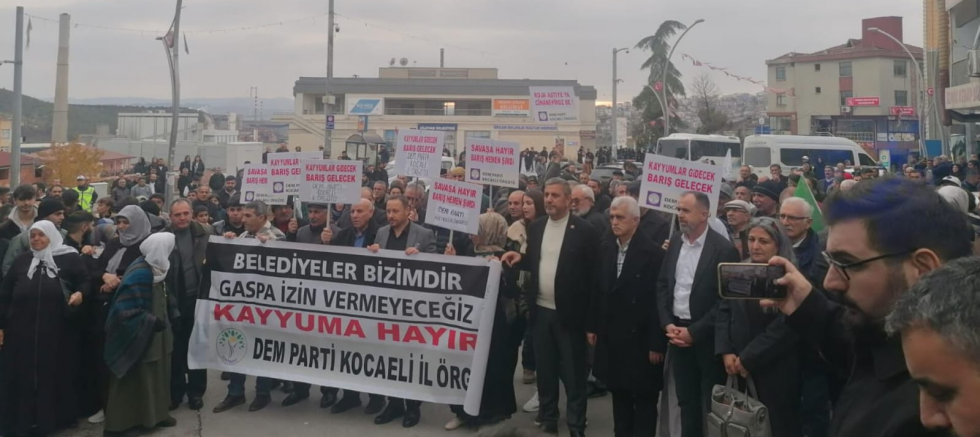 DEM Partililer Dilovası’nda Kayyumu Protesto Etti - GÜNDEM - İnternetin Ajansı