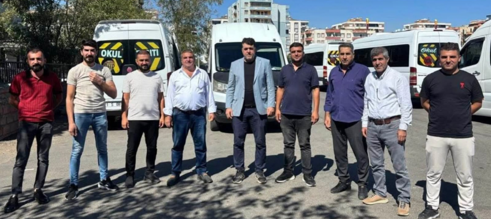 İYİ PARTİ DİYARBAKIR İL BAŞKANI ABDULLAH ERENKARA: “SERVİSÇİ KARDEŞLERİMİZİN YANINDAYIZ” - GÜNDEM - İnternetin Ajansı