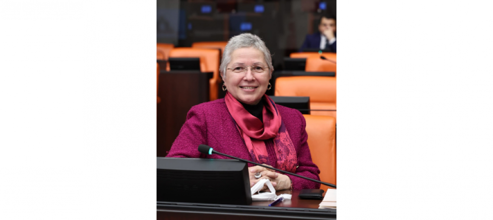 Milletvekili Nurten Yontar: “Öğretmen geçinemiyor, eğitim sistemi çöküyor” - GÜNDEM - İnternetin Ajansı